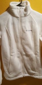 Columbia fleece long sleeve (white).